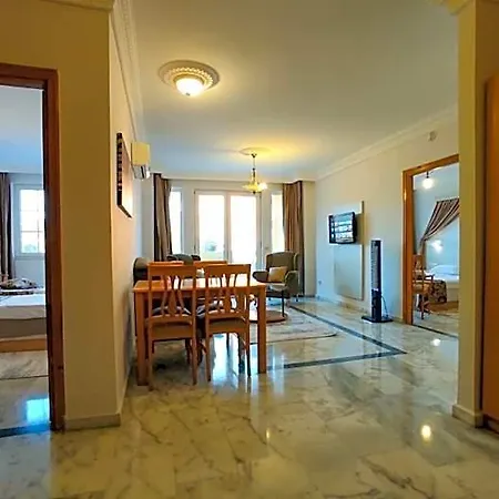 07 Group Hotell