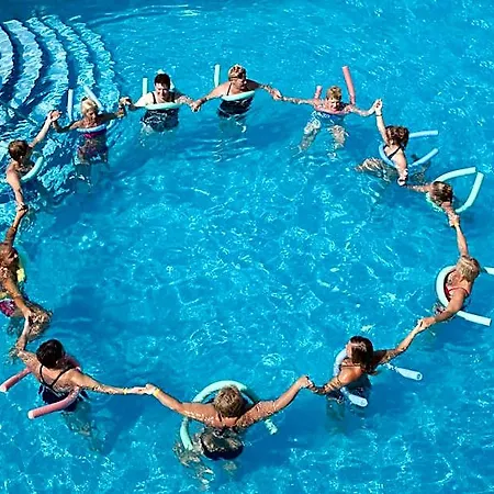 07 Group Hotel